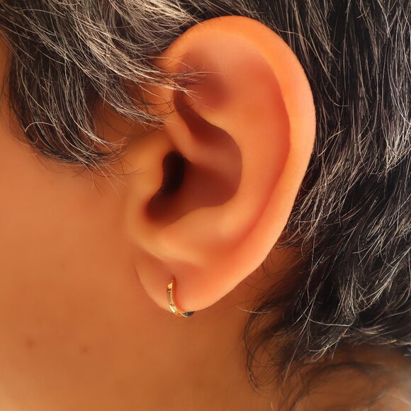 REPOSSI Mini Berbère 18K Rose Gold Huggie Earring - Picture 3 of 14